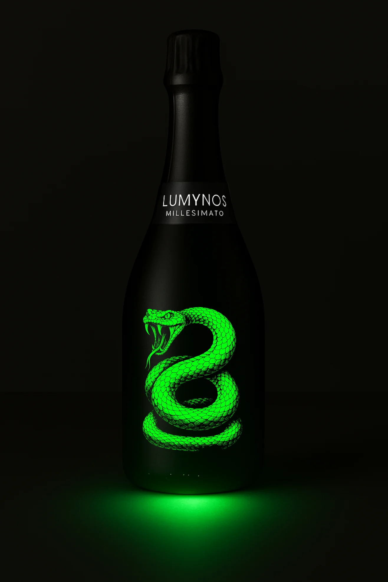 Láhev LUMYNOS se zeleně svítícím motivem